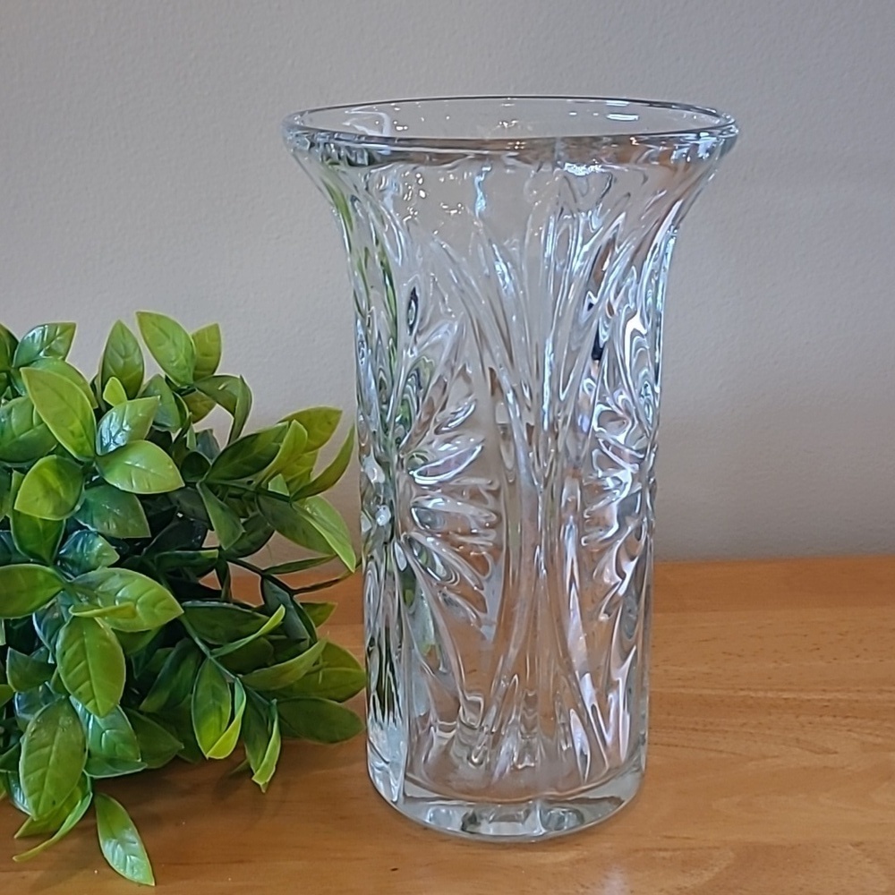 FTD Vintage 1991 Clear Glass Vase/Taper Candle Holder